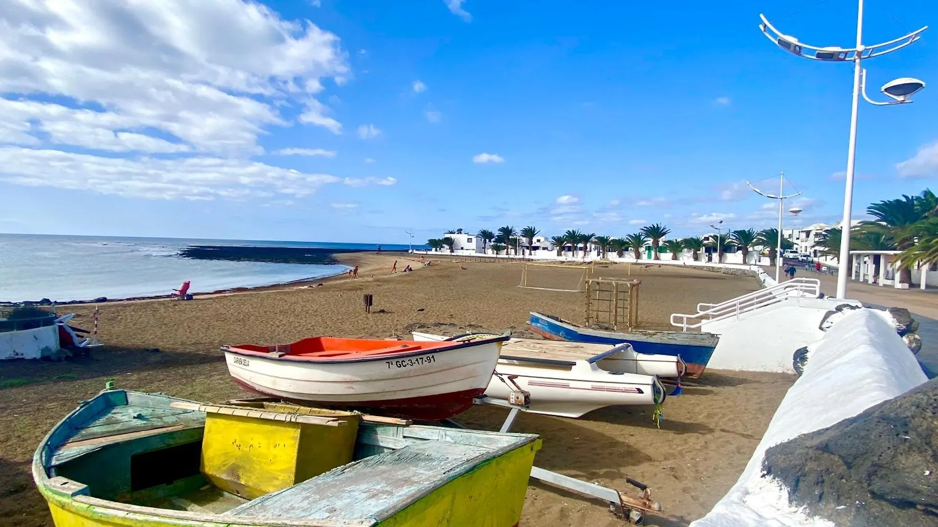 Princesa Ico 50 metros del mar San Bartolomé España